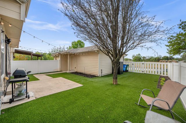 709 N Cascades Ave 1, Pflugerville, TX 78660