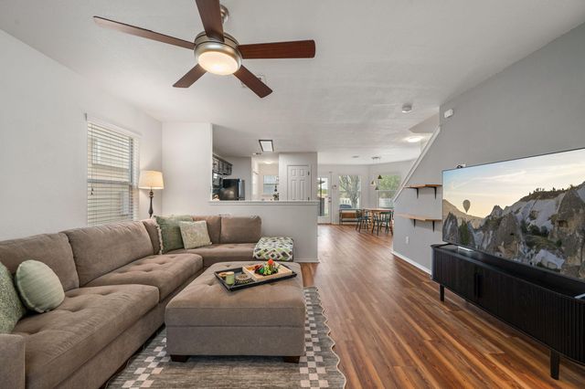 709 N Cascades Ave 1, Pflugerville, TX 78660