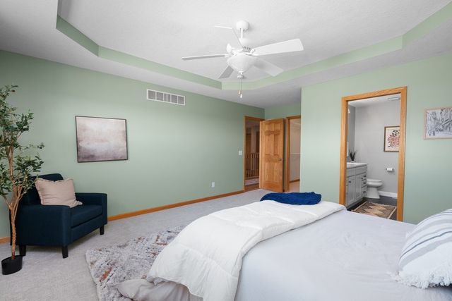 1126 W Le Claire Road 0, Eldridge, IA 52748