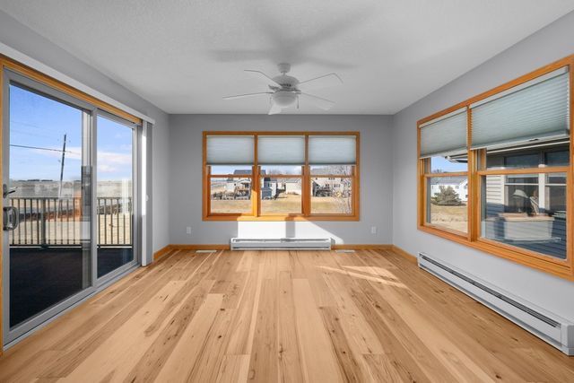 1126 W Le Claire Road 0, Eldridge, IA 52748