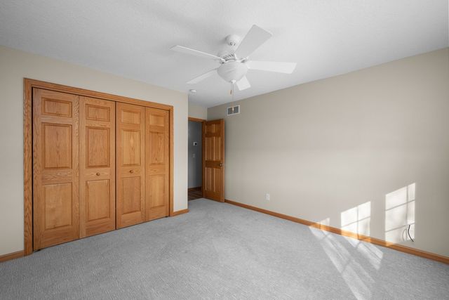 1126 W Le Claire Road 0, Eldridge, IA 52748