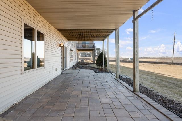 1126 W Le Claire Road 0, Eldridge, IA 52748