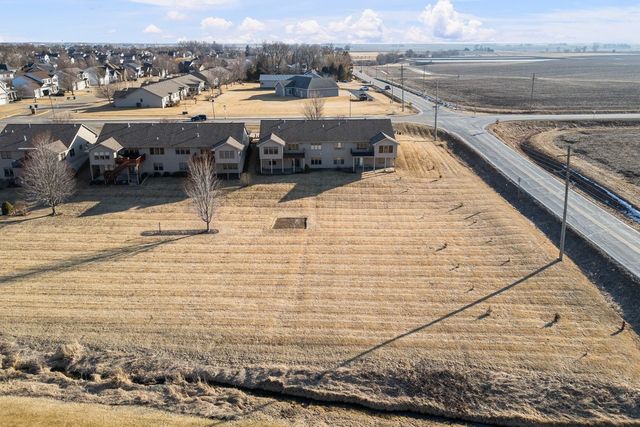 1126 W Le Claire Road 0, Eldridge, IA 52748