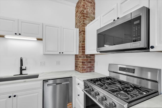 202 E Daggy Street, Tuscola, IL 61953