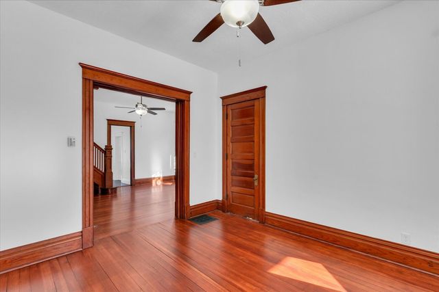 202 E Daggy Street, Tuscola, IL 61953