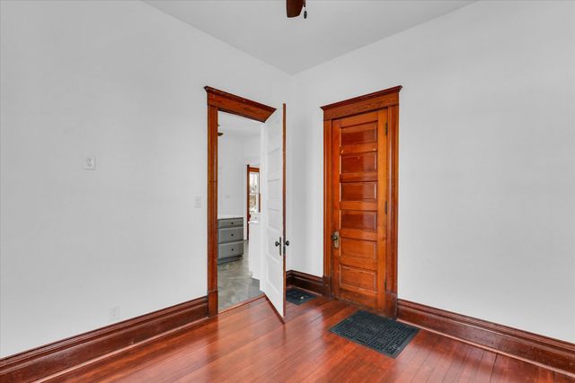 202 E Daggy Street, Tuscola, IL 61953