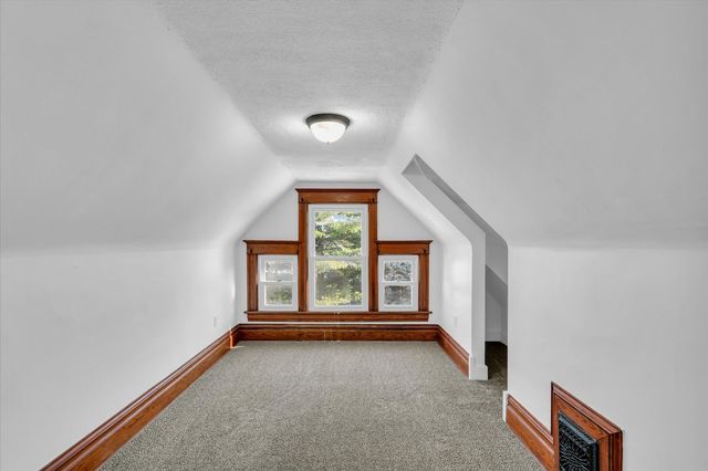 202 E Daggy Street, Tuscola, IL 61953