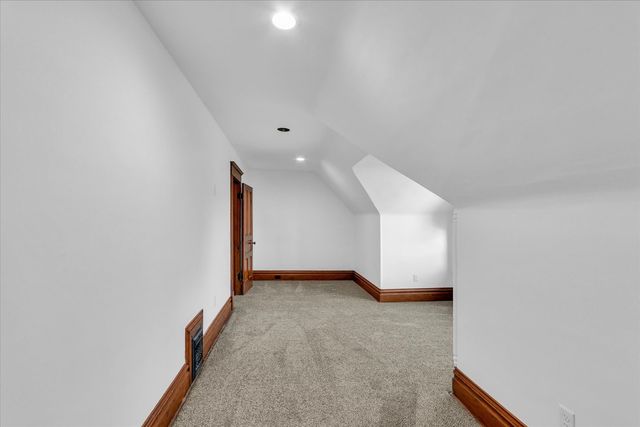 202 E Daggy Street, Tuscola, IL 61953