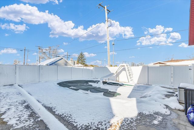 202 E Daggy Street, Tuscola, IL 61953