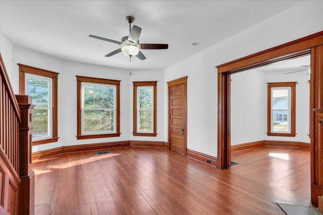 202 E Daggy Street, Tuscola, IL 61953