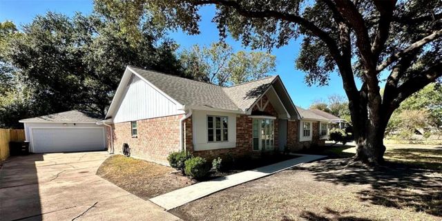 4310 Cinnabar Drive, Houston, TX 77072