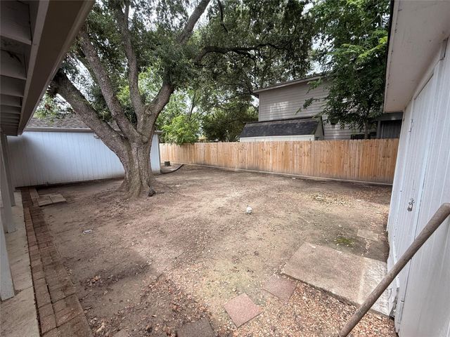 4310 Cinnabar Drive, Houston, TX 77072