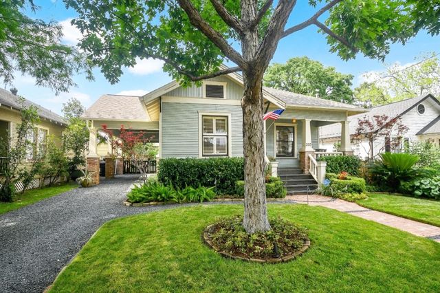 209 E Woodland Street, Houston, TX 77009