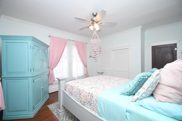209 E Woodland Street, Houston, TX 77009