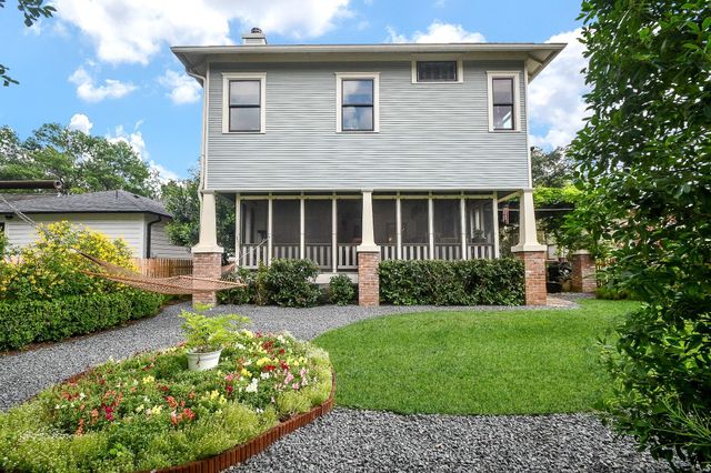 209 E Woodland Street, Houston, TX 77009