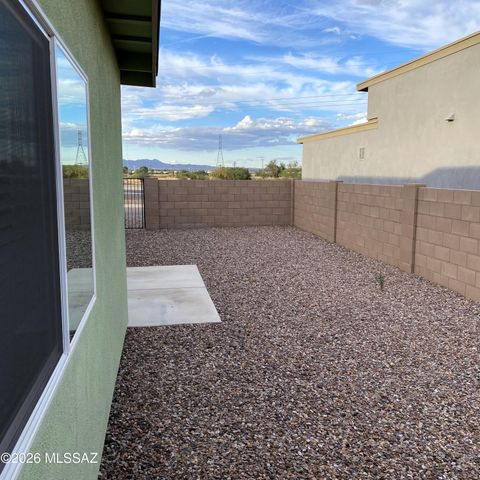 3026 N Dasylirion Drive, Tucson, AZ 85745