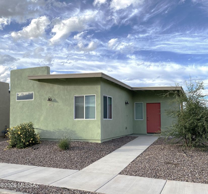 3026 N Dasylirion Drive, Tucson, AZ 85745