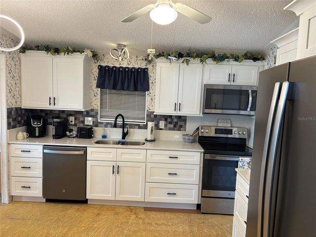 5696 HOLIDAY PARK BOULEVARD, North Port, FL 34287
