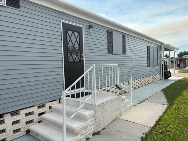 5696 HOLIDAY PARK BOULEVARD, North Port, FL 34287