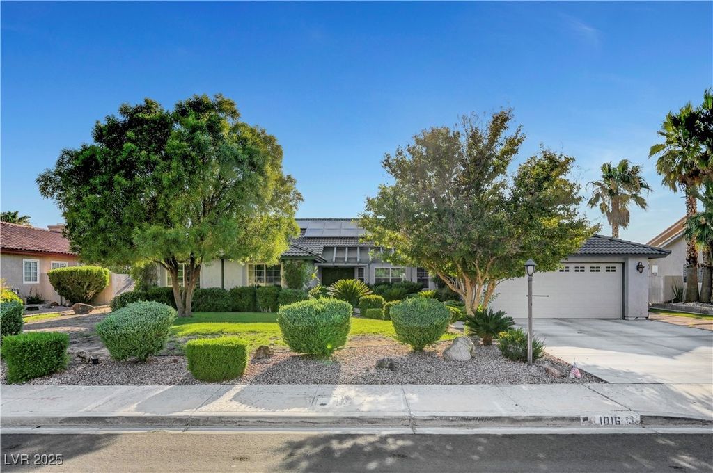 1016 Calico Ridge Dr, Las Vegas, NV 89011