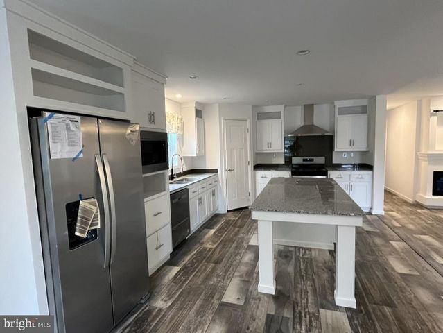 197 SPRING LN, Doylestown, PA 18901