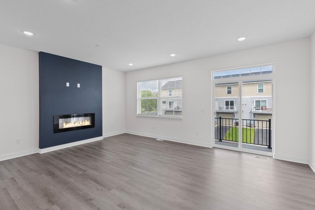 3159 Clover Ridge Drive, Chaska, MN 55318