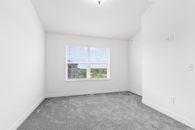 3159 Clover Ridge Drive, Chaska, MN 55318