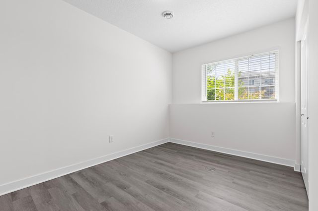 3159 Clover Ridge Drive, Chaska, MN 55318