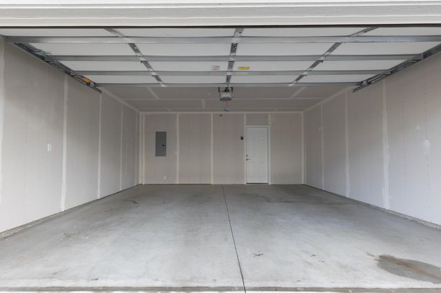 3159 Clover Ridge Drive, Chaska, MN 55318