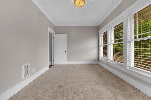 1757 VINTON AVE, Memphis, TN 38104
