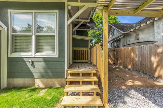 1757 VINTON AVE, Memphis, TN 38104