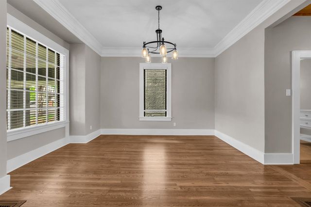 1757 VINTON AVE, Memphis, TN 38104