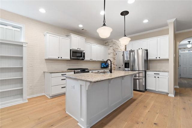 4521 W Village Court SE, Smyrna, GA 30080