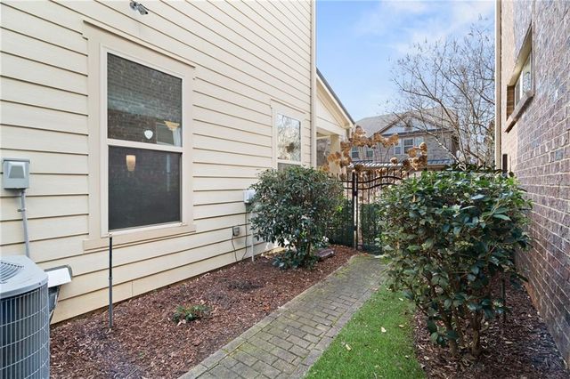 4521 W Village Court SE, Smyrna, GA 30080