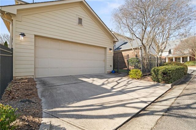 4521 W Village Court SE, Smyrna, GA 30080