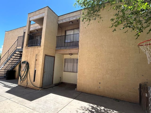 3501 NE WELLESLEY Drive, Albuquerque, NM 87107