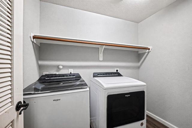 2221 Tracy Way, Deer Park, TX 77536