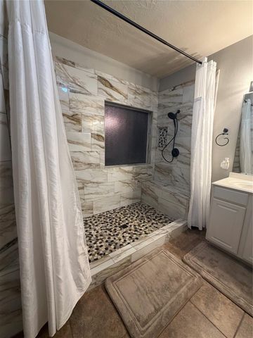 2221 Tracy Way, Deer Park, TX 77536