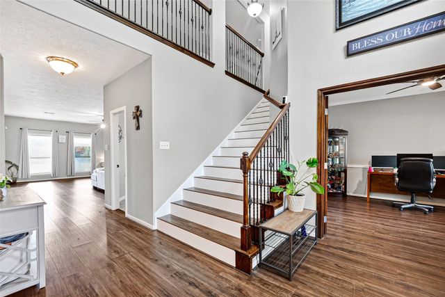 2221 Tracy Way, Deer Park, TX 77536