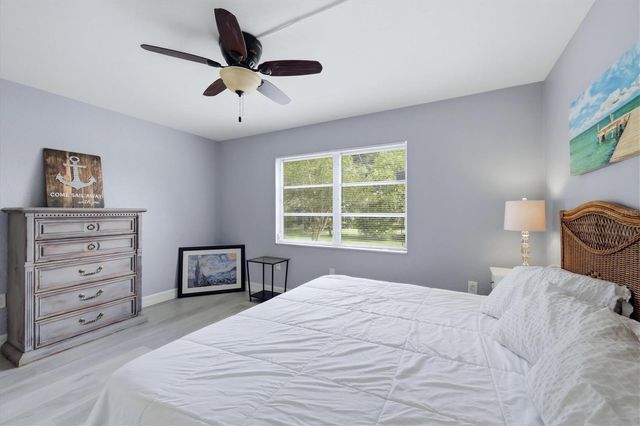 2223 BENEVA TERRACE 2222, Sarasota, FL 34232
