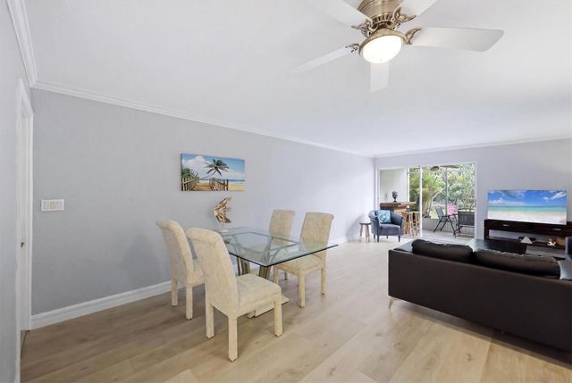 2223 BENEVA TERRACE 2222, Sarasota, FL 34232