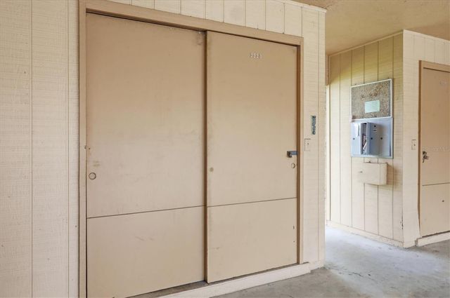 2223 BENEVA TERRACE 2222, Sarasota, FL 34232