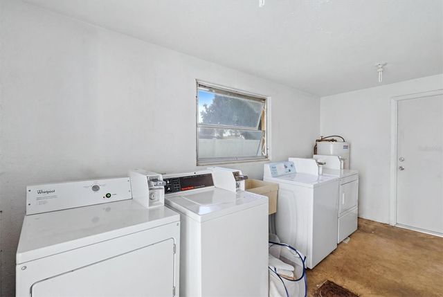 2223 BENEVA TERRACE 2222, Sarasota, FL 34232