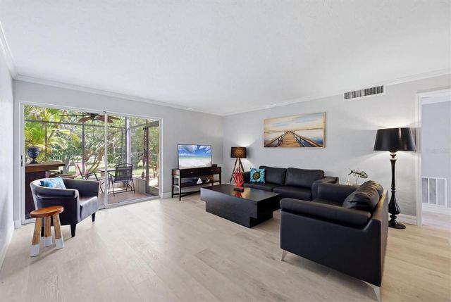 2223 BENEVA TERRACE 2222, Sarasota, FL 34232