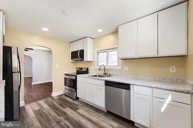 4425 E JOPPA RD, Perry Hall, MD 21128