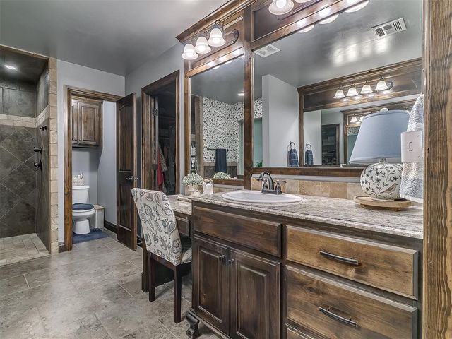 5808 Lindhurst Road, Edmond, OK 73034