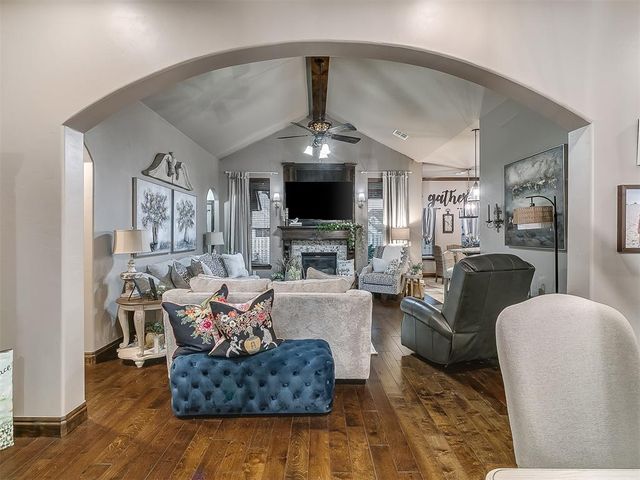 5808 Lindhurst Road, Edmond, OK 73034