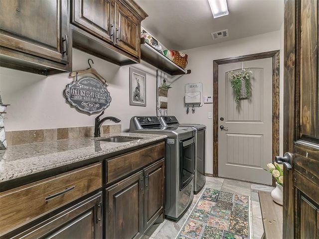 5808 Lindhurst Road, Edmond, OK 73034