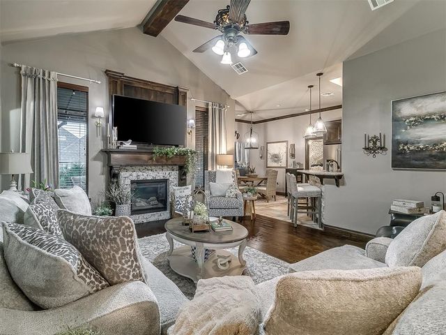 5808 Lindhurst Road, Edmond, OK 73034