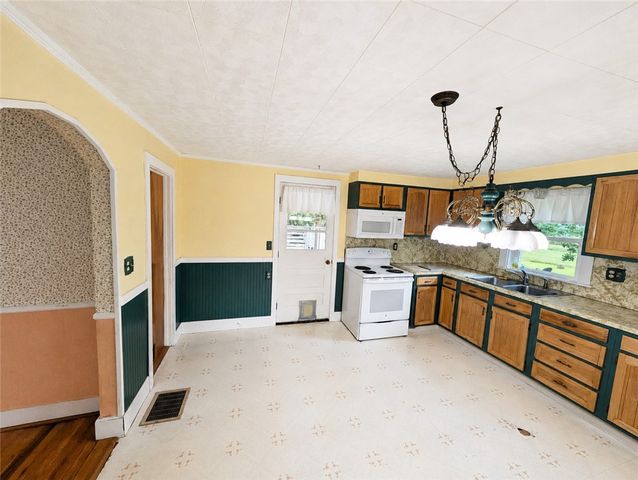 2937 State Route 34b, Scipio, NY 13026
